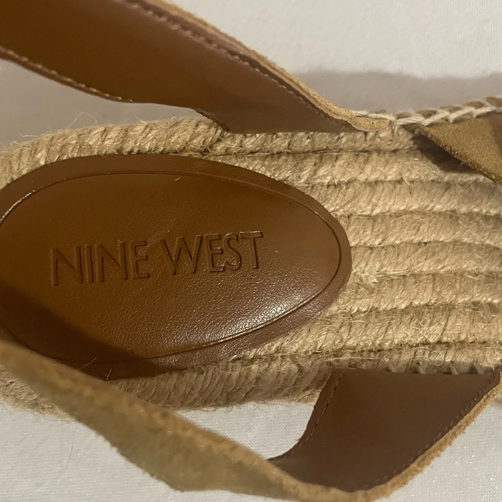 Nine West Tan Suede Wedge Espadrille Sandals 8M